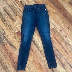 Good American Deep Indigo Skinny Jeans